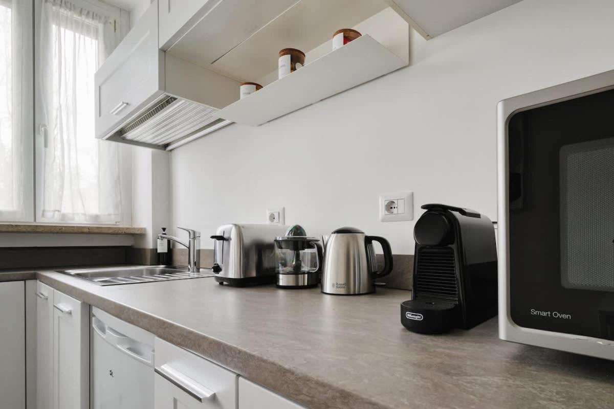 מילאנו Oasis Suite - Subway 50 Meters Just 5 Minutes From Duomo מראה חיצוני תמונה