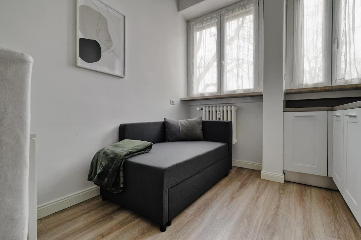 מילאנו Oasis Suite - Subway 50 Meters Just 5 Minutes From Duomo מראה חיצוני תמונה