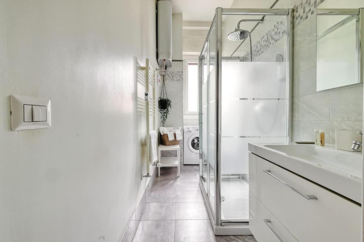 מילאנו Oasis Suite - Subway 50 Meters Just 5 Minutes From Duomo מראה חיצוני תמונה