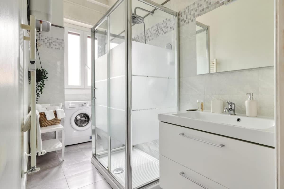 מילאנו Oasis Suite - Subway 50 Meters Just 5 Minutes From Duomo מראה חיצוני תמונה
