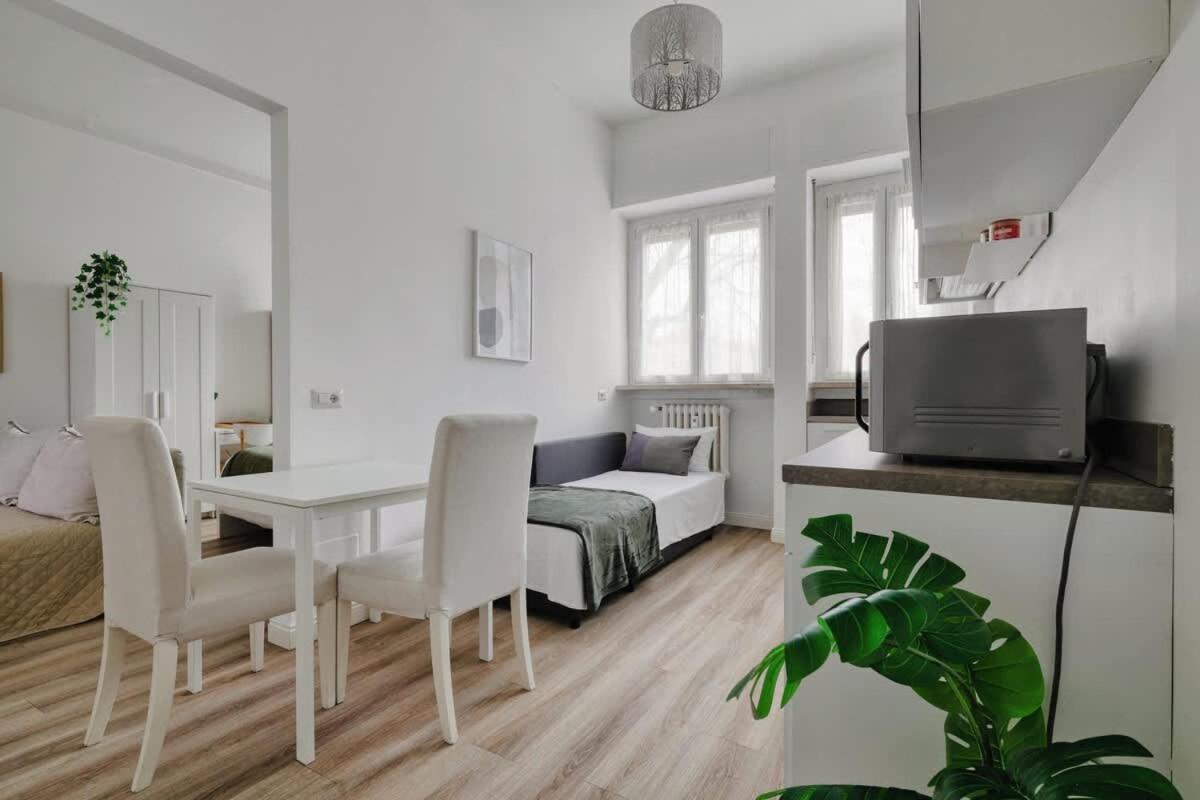 מילאנו Oasis Suite - Subway 50 Meters Just 5 Minutes From Duomo מראה חיצוני תמונה